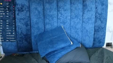 yunkeyc online show from 04/01/26, 03:29