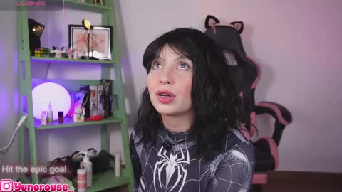 yunorose_ online show from 10/28/25, 03:21