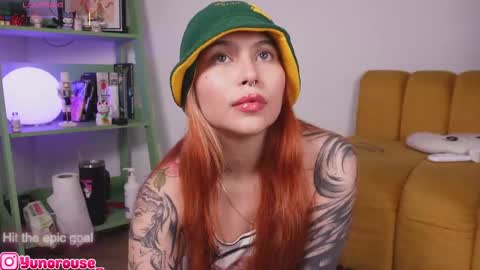 yunorose_ online show from 02/01/26, 03:38