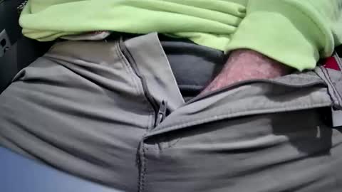 yuppers1234 online show from 12/15/25, 12:42