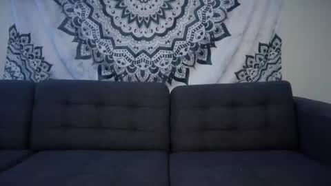 yurdreams_22 online show from 12/17/25, 03:45