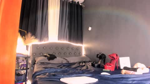 Yurie online show from 02/07/25, 01:53