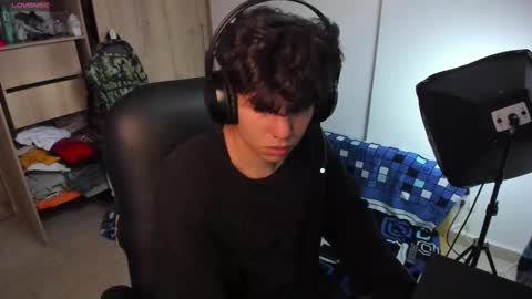 yurii_moody online show from 09/19/25, 09:48