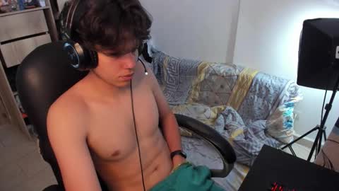 yurii_moody online show from 10/16/25, 06:53