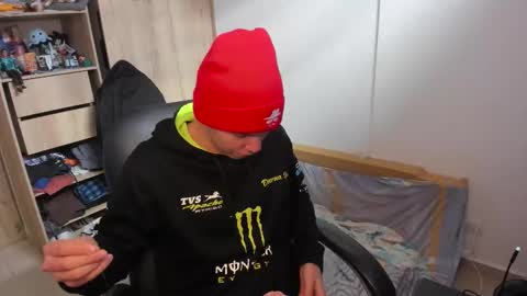 yurii_moody online show from 11/14/25, 07:23