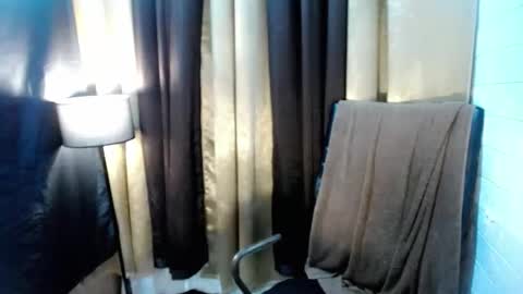 yuriyumixx_xoxo online show from 10/29/25, 07:37