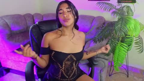 yurumar_ online show from 12/13/24, 07:53