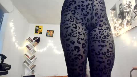 paola online show from 02/20/25, 10:26