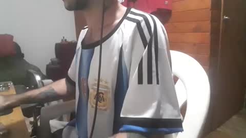 Yuumi online show from 03/19/26, 06:06