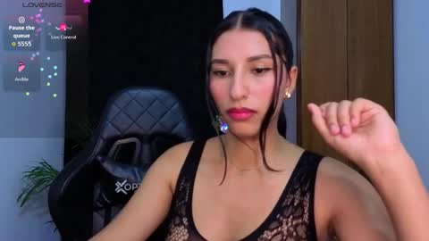 yuzii Im new to these pages so I hope you guys are kind to me. online show from 02/21/26, 03:29