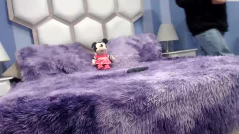 Snapshot of yvi_taylor chatting on 06/06/26, 12:10 yvi online show from 06/06/26, 12:10