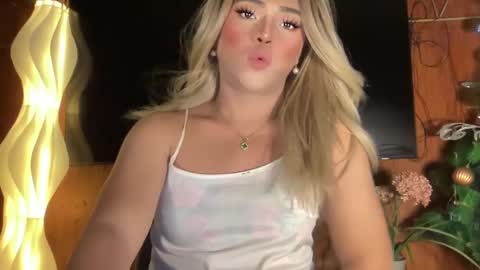 Miss Cali online show from 01/11/25, 07:49