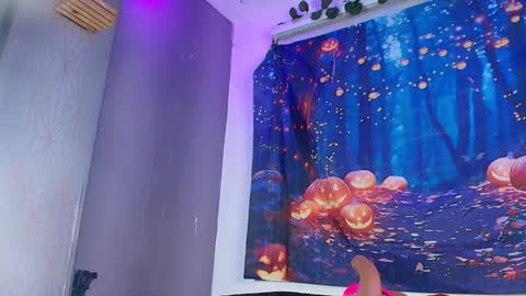 Zoe  online show from 10/05/25, 03:05