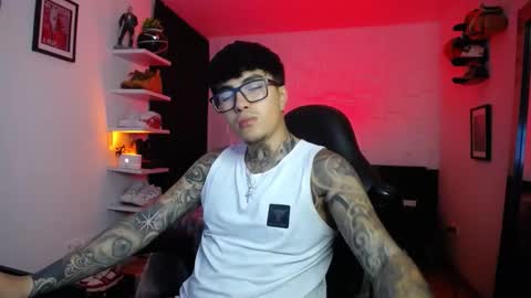 zac_muller1 online show from 12/23/25, 06:00