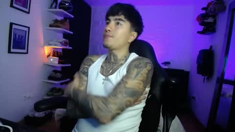 zac_muller1 online show from 02/15/26, 04:42