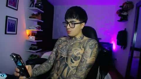 zac_muller1 online show from 02/18/26, 08:43