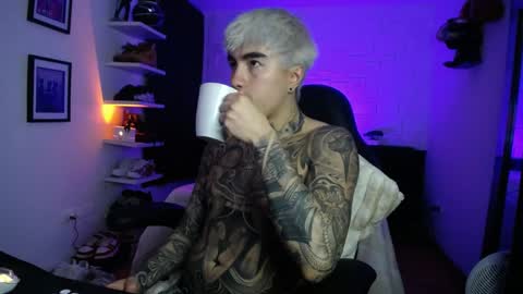 Snapshot of zac_muller1 chatting on 05/28/26, 02:31 zac_muller1 online show from 05/28/26, 02:31