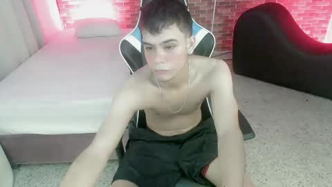 ZACARIAS online show from 09/19/25, 04:58