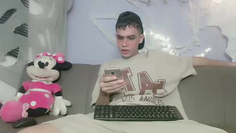 ZACARIAS online show from 10/28/25, 03:32