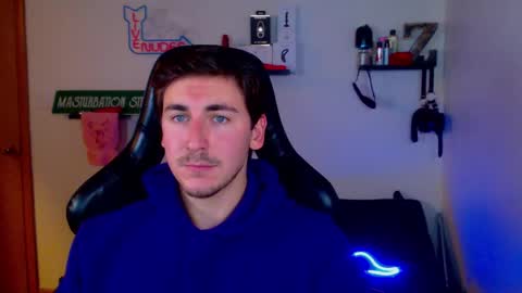 Snapshot of zach_rhyder chatting on 02/25/25, 03:20 Zach Rhyder online show from 02/25/25, 03:20