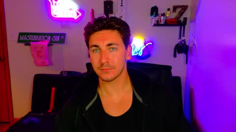 Snapshot of zach_rhyder chatting on 09/11/25, 12:55 Zach Rhyder online show from 09/11/25, 12:55