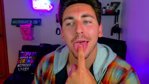 Snapshot of zach_rhyder chatting on 09/13/25, 03:45 Zach Rhyder online show from 09/13/25, 03:45