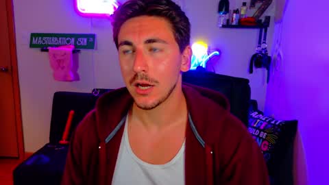 Snapshot of zach_rhyder chatting on 09/19/25, 02:35 Zach Rhyder online show from 09/19/25, 02:35