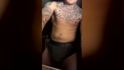 Snapshot of zachmurphbigboy chatting on 02/23/26, 04:10 zachmurphbigboy online show from 02/23/26, 04:10