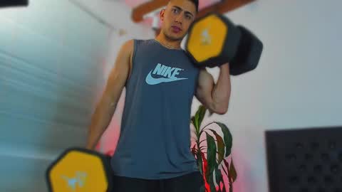 zachpri20 online show from 10/07/25, 03:36