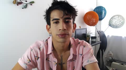 Snapshot of zack_kingg chatting on 01/02/25, 02:46 Zack King online show from 01/02/25, 02:46