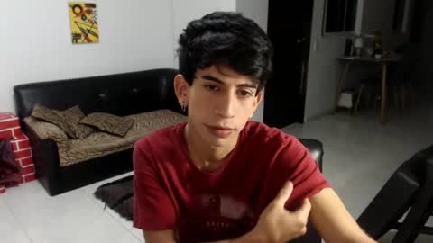 Snapshot of zack_kingg chatting on 01/19/25, 11:00 Zack King online show from 01/19/25, 11:00