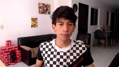 Snapshot of zack_kingg chatting on 01/22/25, 05:17 Zack King online show from 01/22/25, 05:17