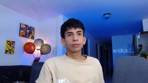 Snapshot of zack_kingg chatting on 02/12/25, 06:19 Zack King online show from 02/12/25, 06:19