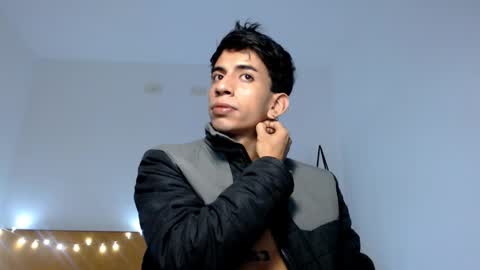 Snapshot of zack_kingg chatting on 03/05/25, 04:34 Zack King online show from 03/05/25, 04:34