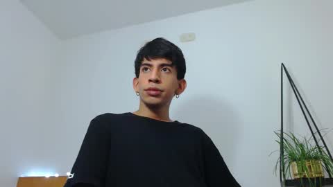 Snapshot of zack_kingg chatting on 03/12/25, 05:07 Zack King online show from 03/12/25, 05:07