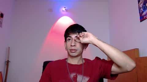 Snapshot of zack_kingg chatting on 09/23/25, 01:58 Zack King online show from 09/23/25, 01:58