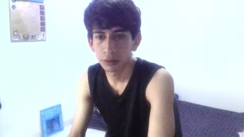 Snapshot of zack_kingg chatting on 11/14/25, 02:49 Zack King online show from 11/14/25, 02:49