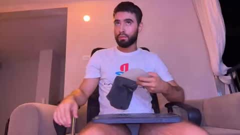zack_sullivan22 online show from 05/04/26, 12:39