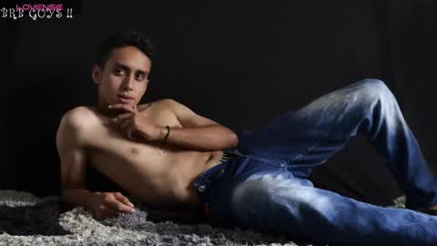 zackdriussyx online show from 02/05/25, 11:06