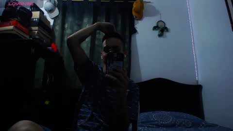 zackdriussyx online show from 02/18/25, 04:15