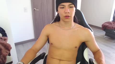 zackss_player online show from 10/06/25, 09:01