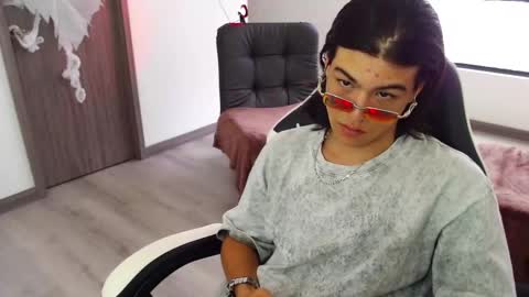 zackss_player online show from 10/09/25, 09:35