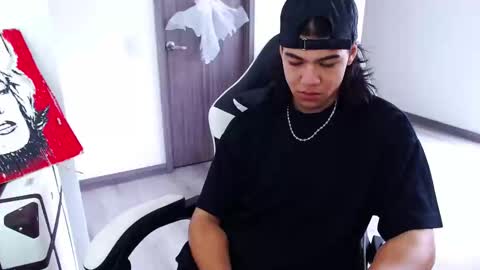 zackss_player online show from 10/15/25, 08:20