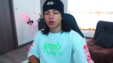 zackss_player online show from 10/28/25, 03:36