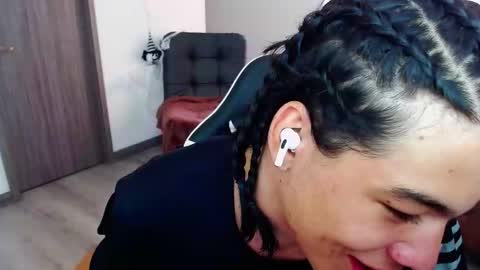 zackss_player online show from 11/04/25, 08:19