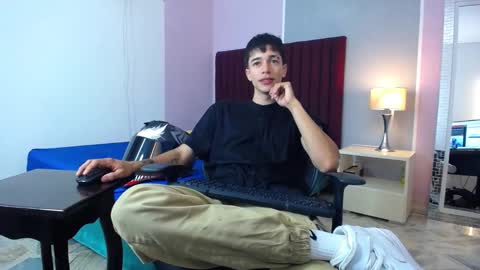 zack online show from 12/31/24, 02:25