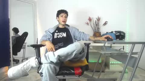 zack online show from 01/18/25, 01:29