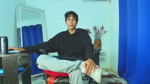 zack online show from 02/18/25, 08:14