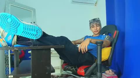 zack online show from 03/06/25, 09:20