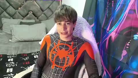 zack online show from 04/11/26, 07:07